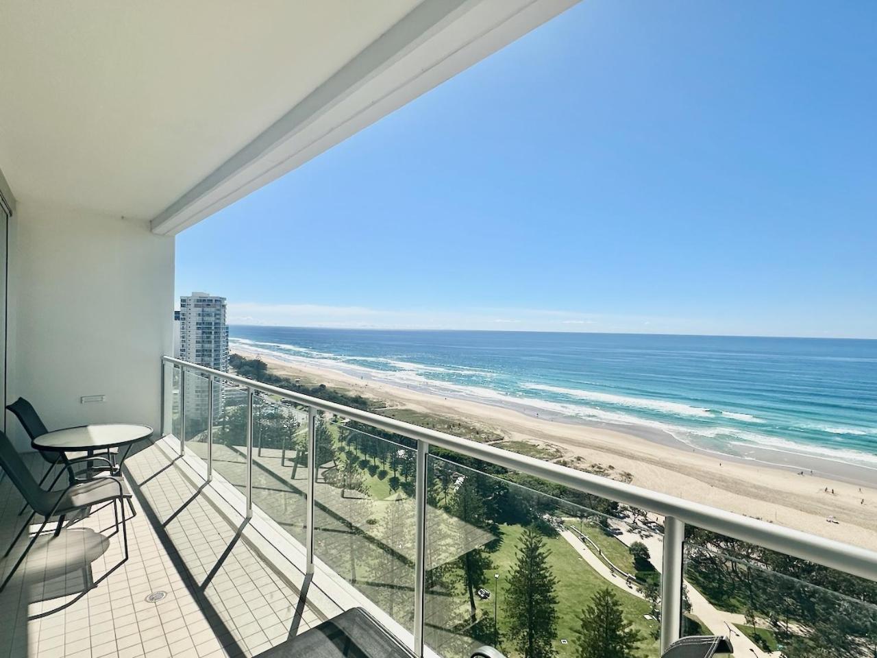 Beachfront On Oasis Centre, Air On Broadbeach 1503 Голд-Кост Екстер'єр фото