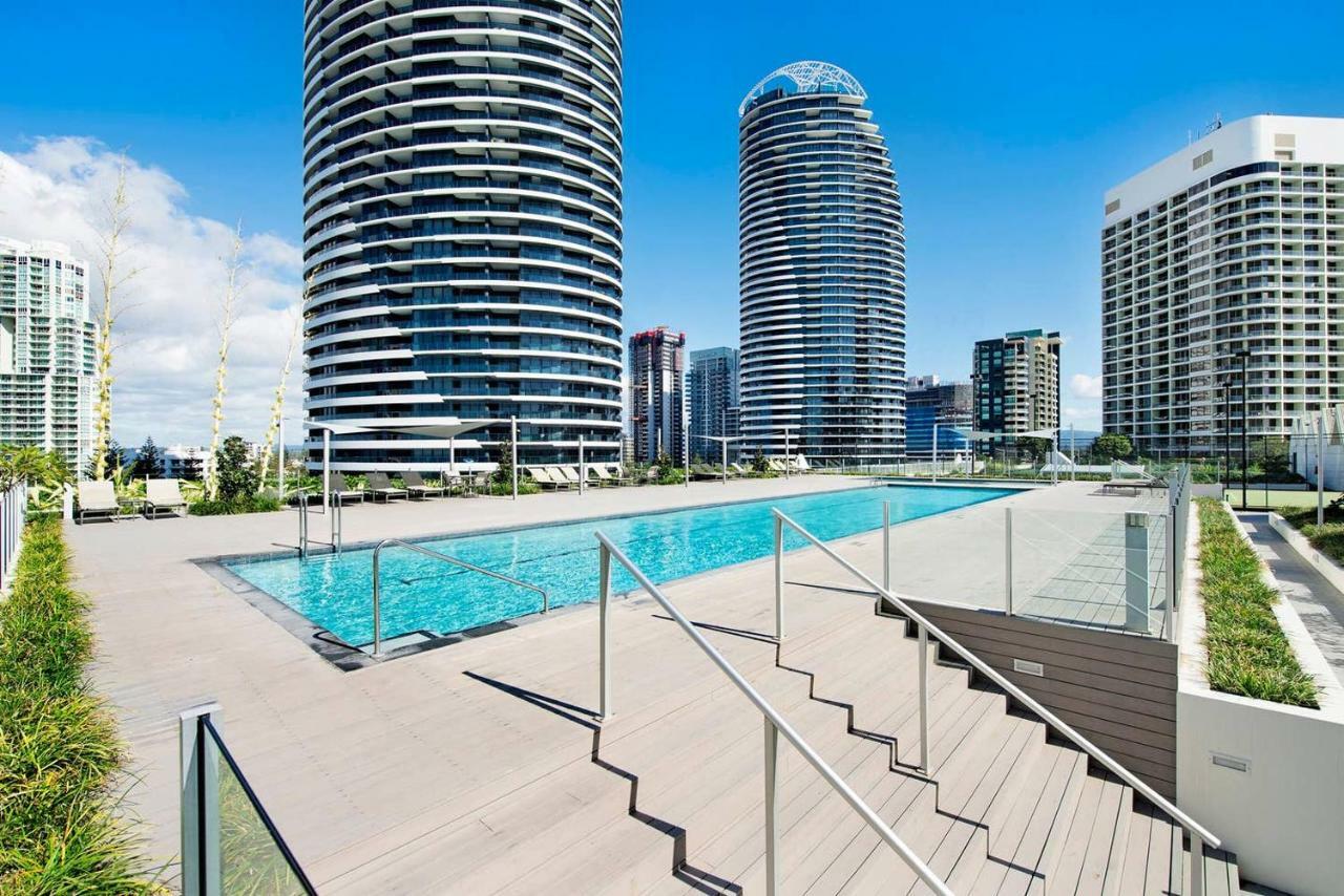 Beachfront On Oasis Centre, Air On Broadbeach 1503 Голд-Кост Екстер'єр фото